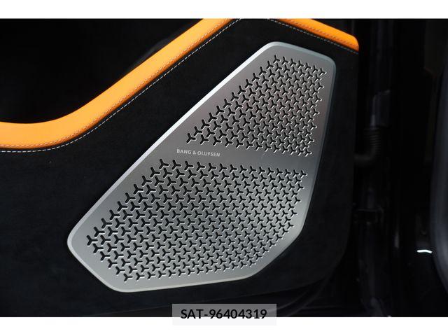 Lamborghini URUS 2023-06 8525407-25