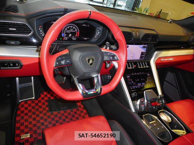 Lamborghini URUS 2019-07 8829727-1