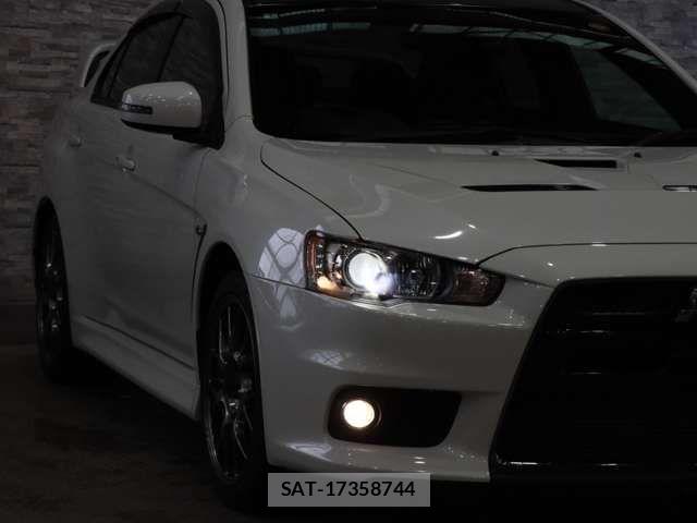 Mitsubishi LANCER 2015-08 7220459-15