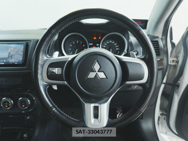 Mitsubishi LANCER 2011-04 8245586-16
