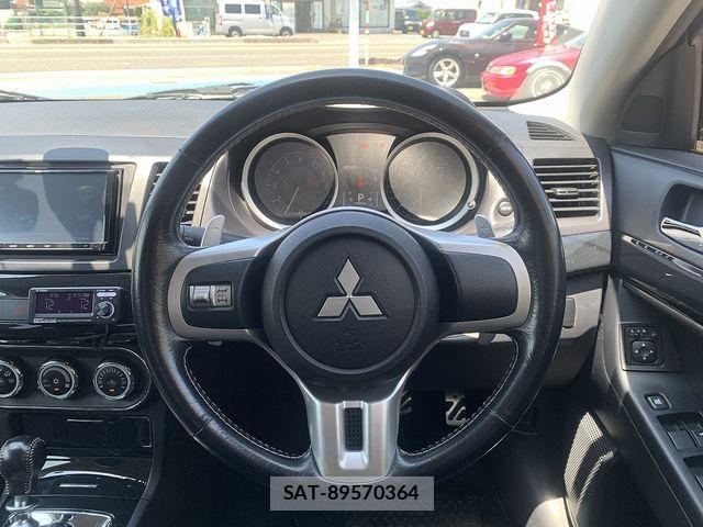 Mitsubishi LANCER 2013-02 8413094-3