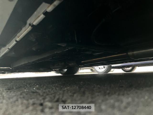 Mitsubishi LANCER 2012-01 8829728-12