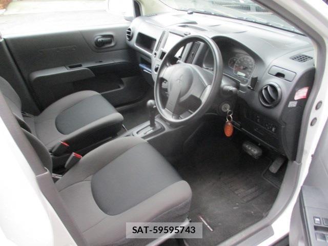 Mitsubishi LANCER CARGO 2019-05 7877135-1