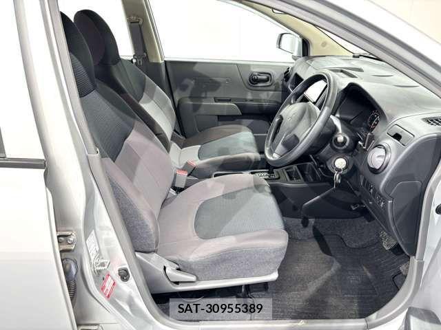 Mitsubishi LANCER CARGO 2018-03 1016240-10