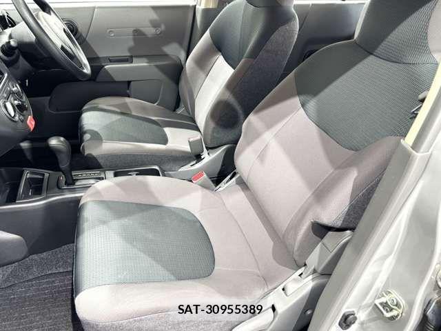 Mitsubishi LANCER CARGO 2018-03 1016240-13