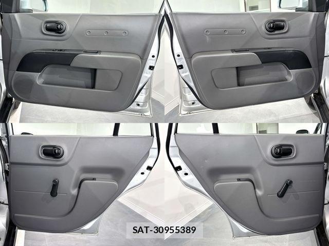 Mitsubishi LANCER CARGO 2018-03 1016240-23
