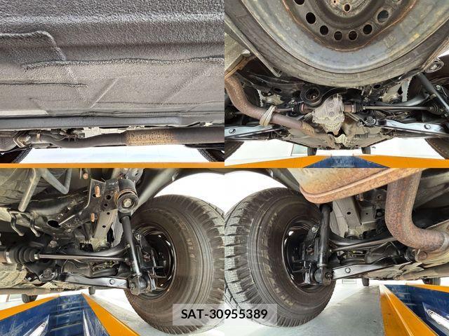 Mitsubishi LANCER CARGO 2018-03 1016240-27