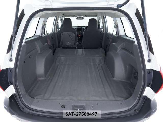Mitsubishi LANCER CARGO 2017-06 8036241-9