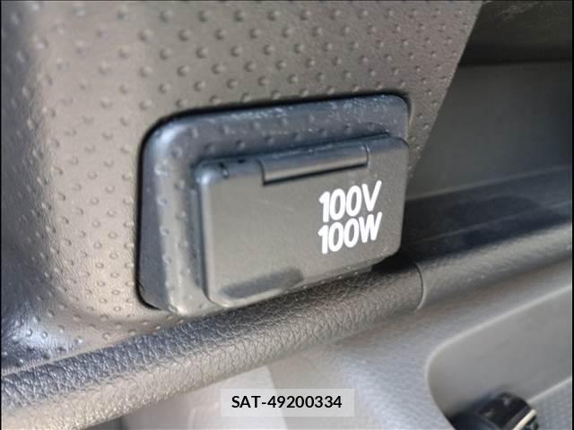 Mitsubishi LANCER CARGO 2015-06 8413107-13