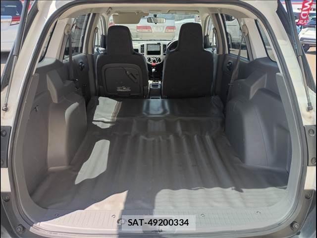 Mitsubishi LANCER CARGO 2015-06 8413107-17