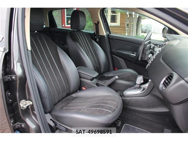 Lancia DELTA 2012-06 1052972-13