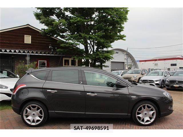 Lancia DELTA 2012-06 1052972-1