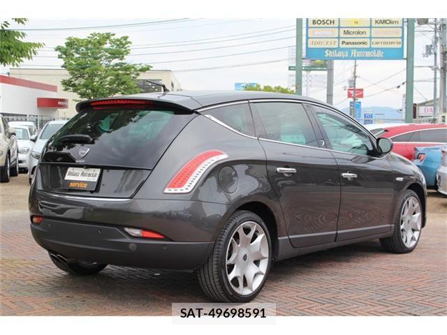 Lancia DELTA 2012-06 1052972-2