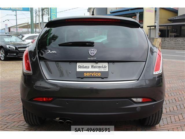 Lancia DELTA 2012-06 1052972-4