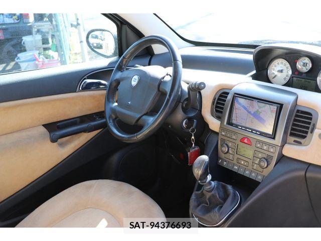 Lancia Ypsilon 2006-08 2962436-11
