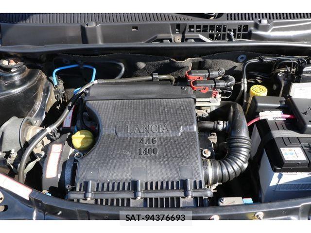Lancia Ypsilon 2006-08 2962436-17