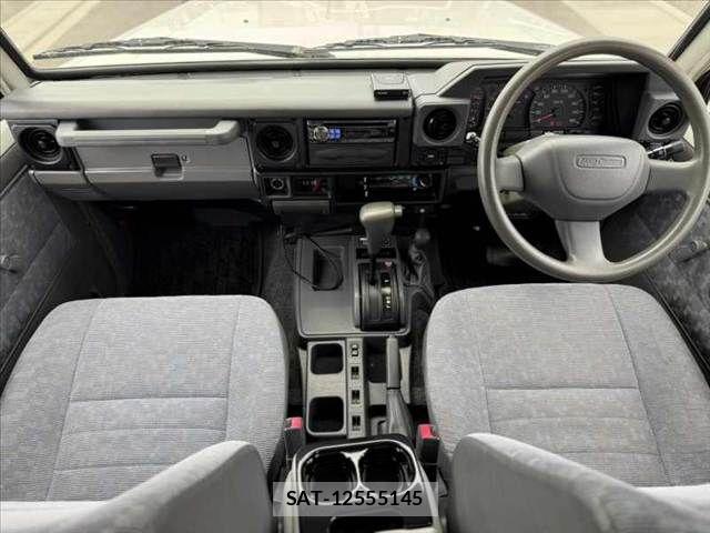 Toyota LAND CRUISER 2000-11 7617409-1