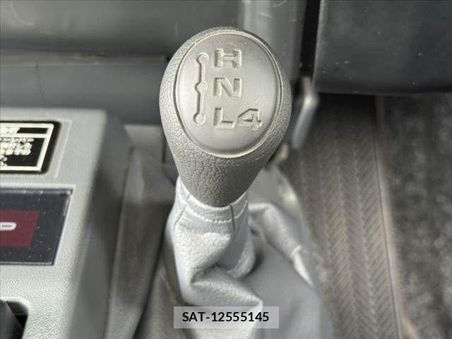 Toyota LAND CRUISER 2000-11 7617409-4