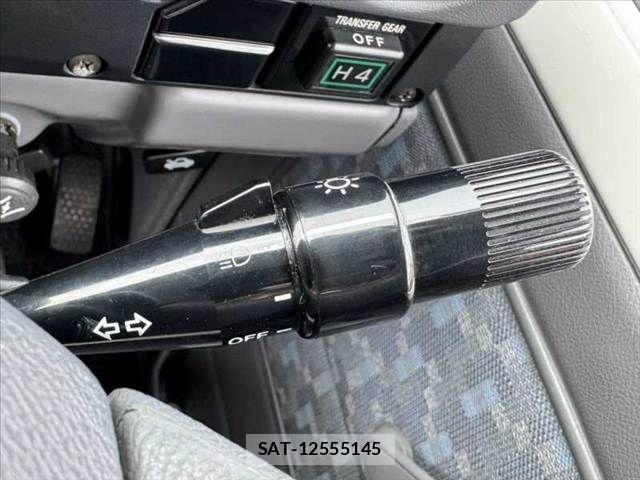 Toyota LAND CRUISER 2000-11 7617409-6