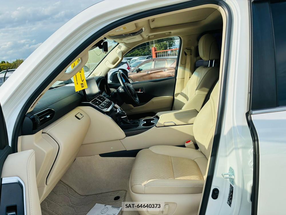 Toyota LAND CRUISER 2021-08 8278669-10