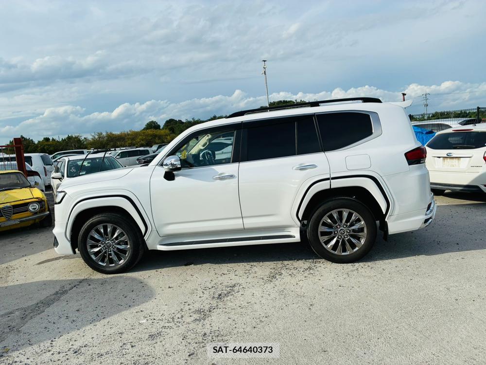 Toyota LAND CRUISER 2021-08 8278669-1