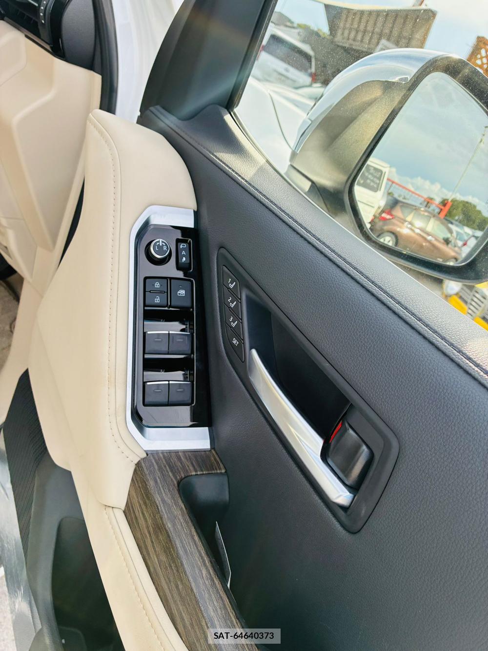 Toyota LAND CRUISER 2021-08 8278669-21