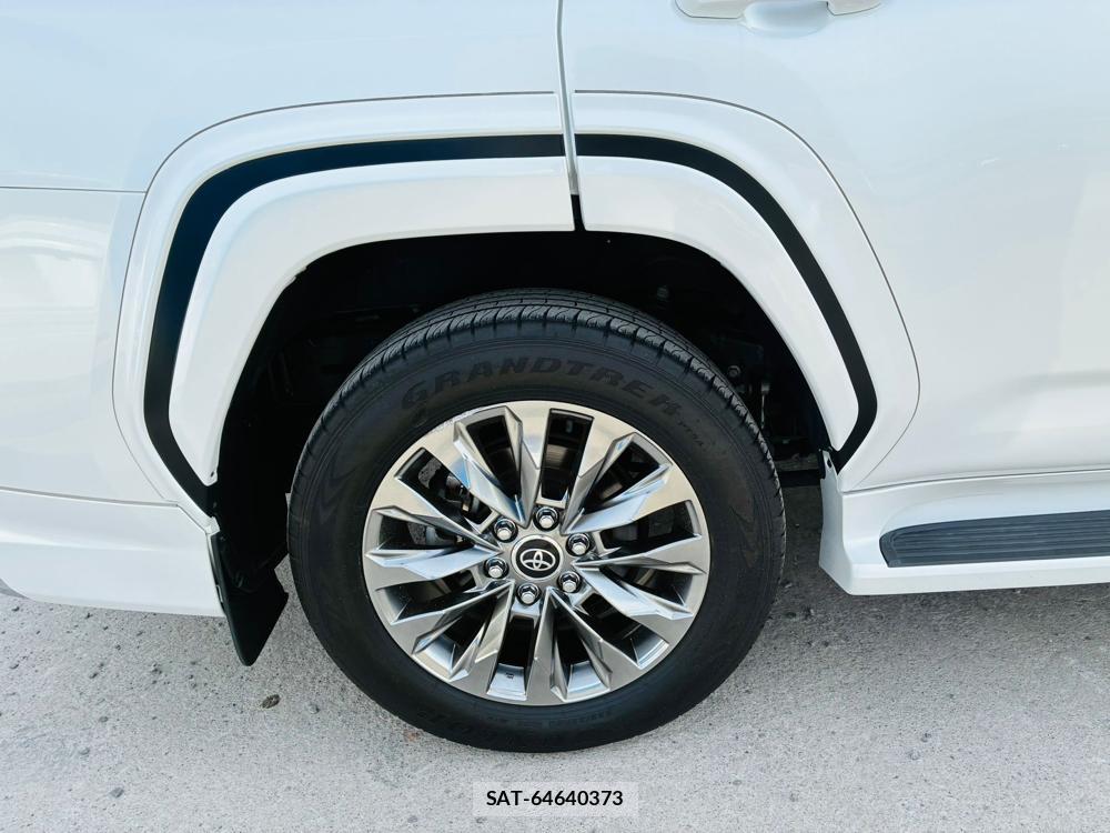 Toyota LAND CRUISER 2021-08 8278669-27