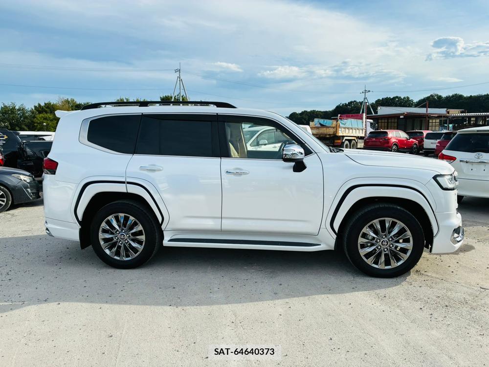 Toyota LAND CRUISER 2021-08 8278669-5