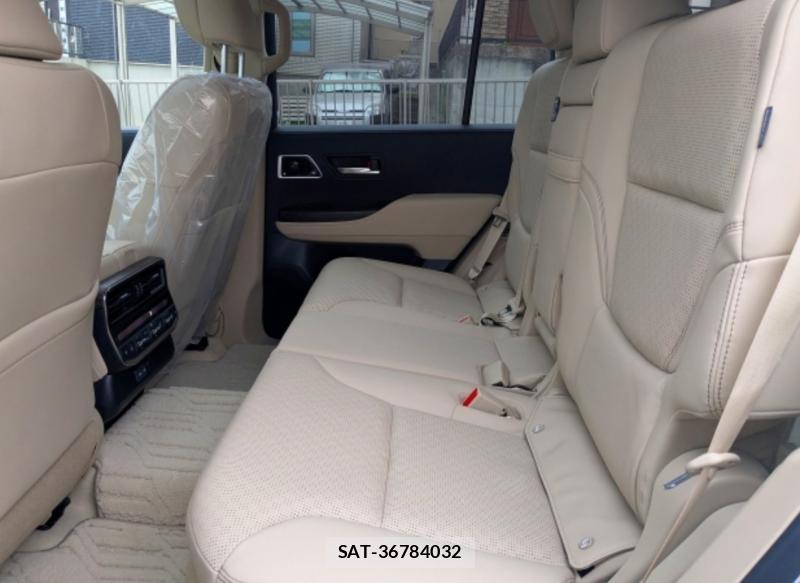 Toyota LAND CRUISER 2025-04 8860477-8