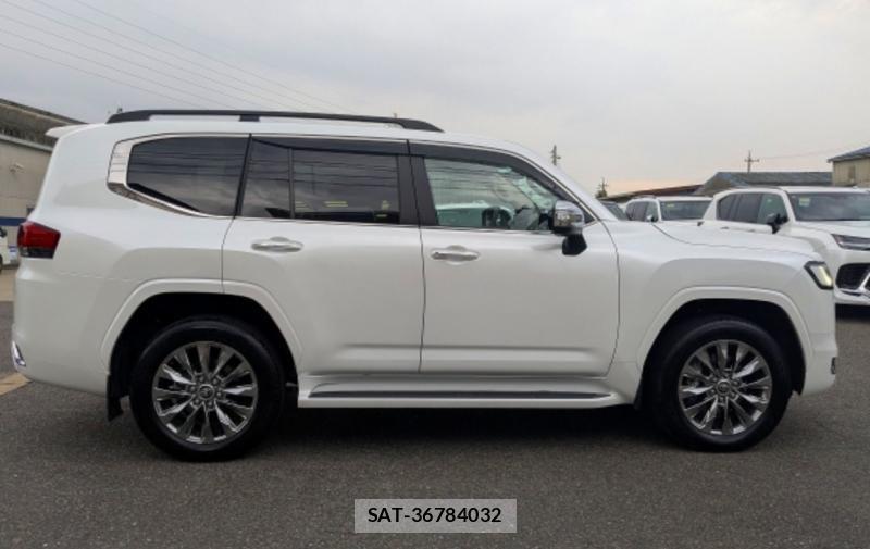 Toyota LAND CRUISER 2025-04 8860477-4