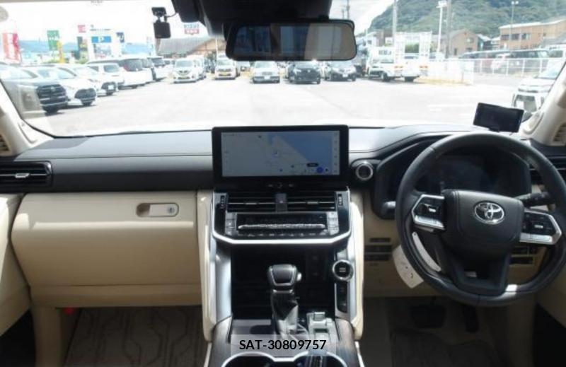 Toyota LAND CRUISER 2025-08 8860510-10