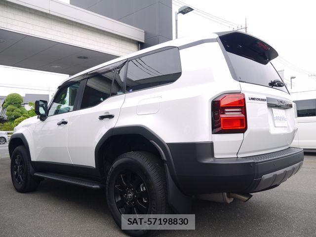 Toyota Land Cruiser 250 2024-06 988291-2