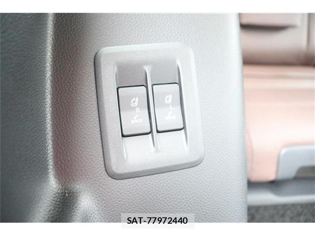 Toyota Land Cruiser 250 2024-06 1055955-15