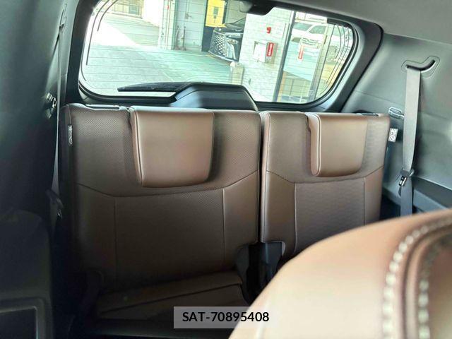 Toyota Land Cruiser 250 2024-06 1174620-21