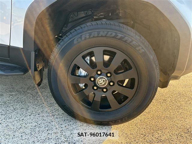 Toyota Land Cruiser 250 2024-06 1322063-13