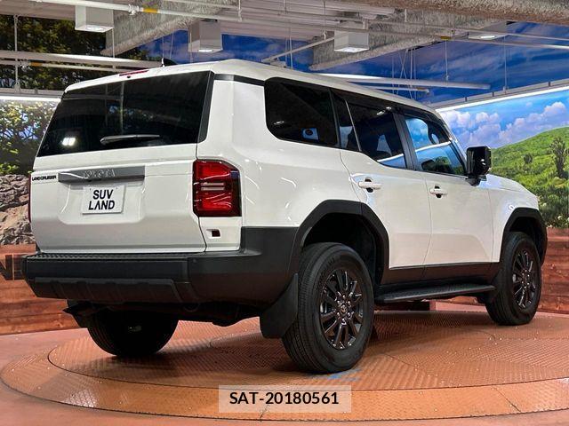 Toyota Land Cruiser 250 2024-12 4241598-17