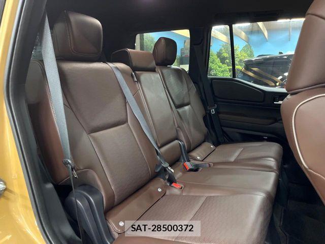 Toyota Land Cruiser 250 2024-06 4392968-9