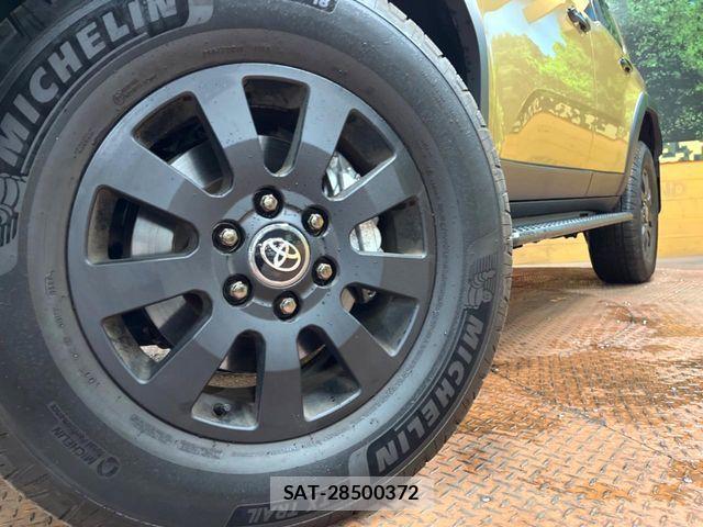 Toyota Land Cruiser 250 2024-06 4392968-14