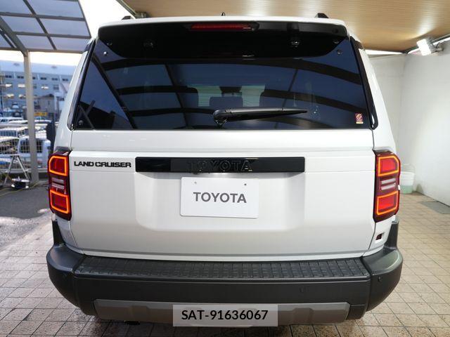 Toyota Land Cruiser 250 2025-02 4594802-10