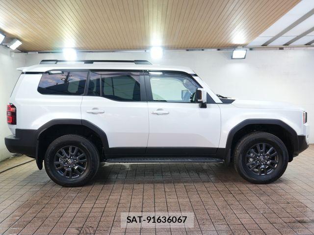 Toyota Land Cruiser 250 2025-02 4594802-7