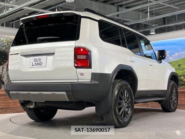 Toyota Land Cruiser 250 2024-11 4962267-17