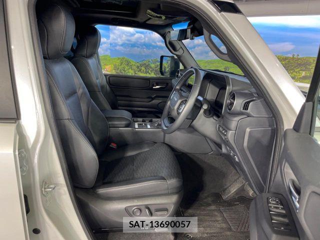 Toyota Land Cruiser 250 2024-11 4962267-7