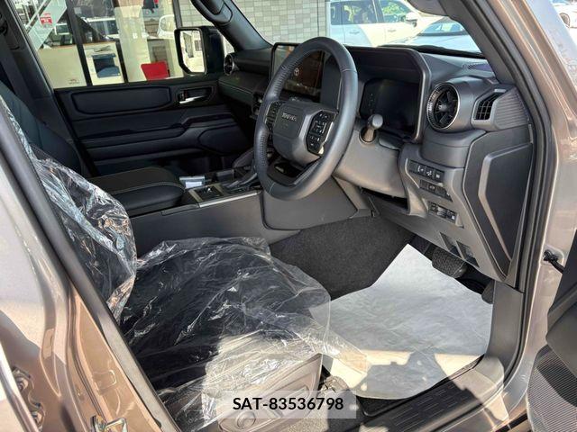 Toyota Land Cruiser 250 2024-05 4962215-9