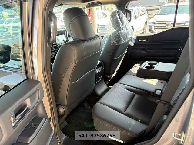 Toyota Land Cruiser 250 2024-05 4962215-23