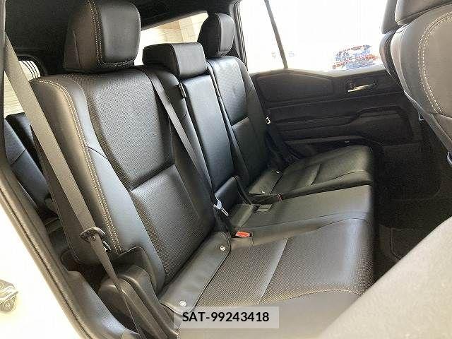 Toyota Land Cruiser 250 2024-09 5870330-11