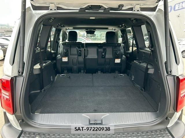 Toyota Land Cruiser 250 2025-03 6244897-18