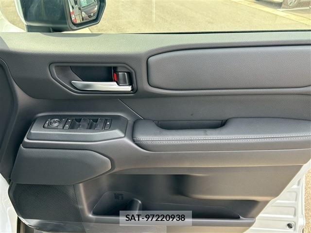 Toyota Land Cruiser 250 2025-03 6244897-24