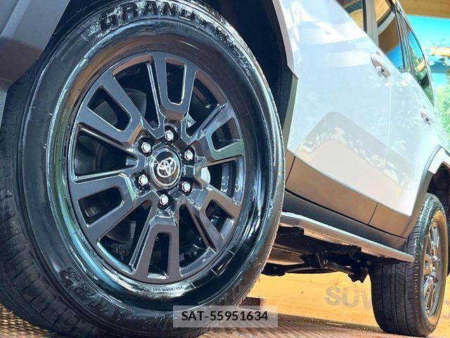 Toyota Land Cruiser 250 2025-03 6304825-14