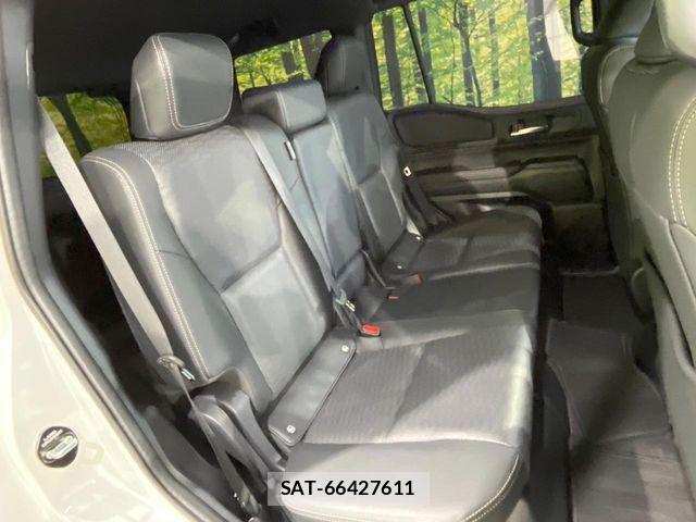 Toyota Land Cruiser 250 2024-09 6304834-9