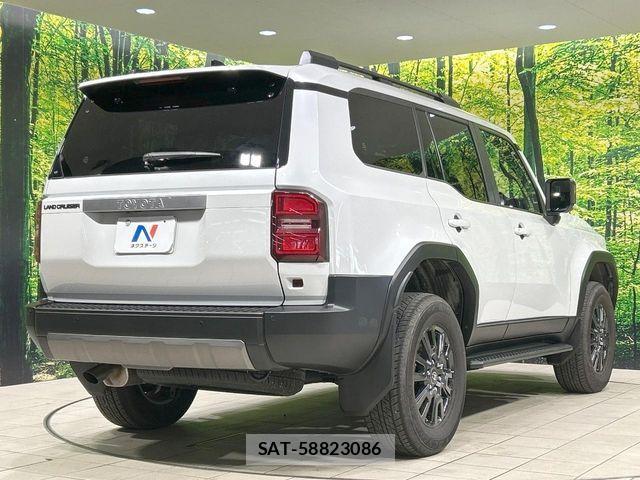 Toyota Land Cruiser 250 2024-10 6612610-16